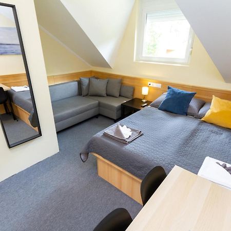 Kati P Vendeghaz Apartment Сиофок Екстериор снимка