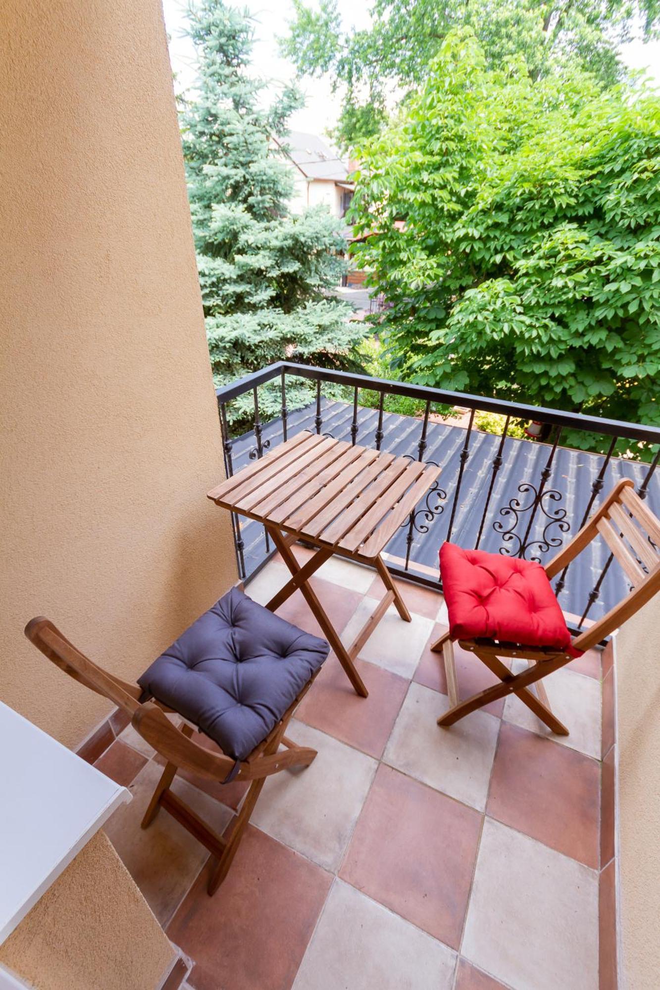 Kati P Vendeghaz Apartment Сиофок Екстериор снимка