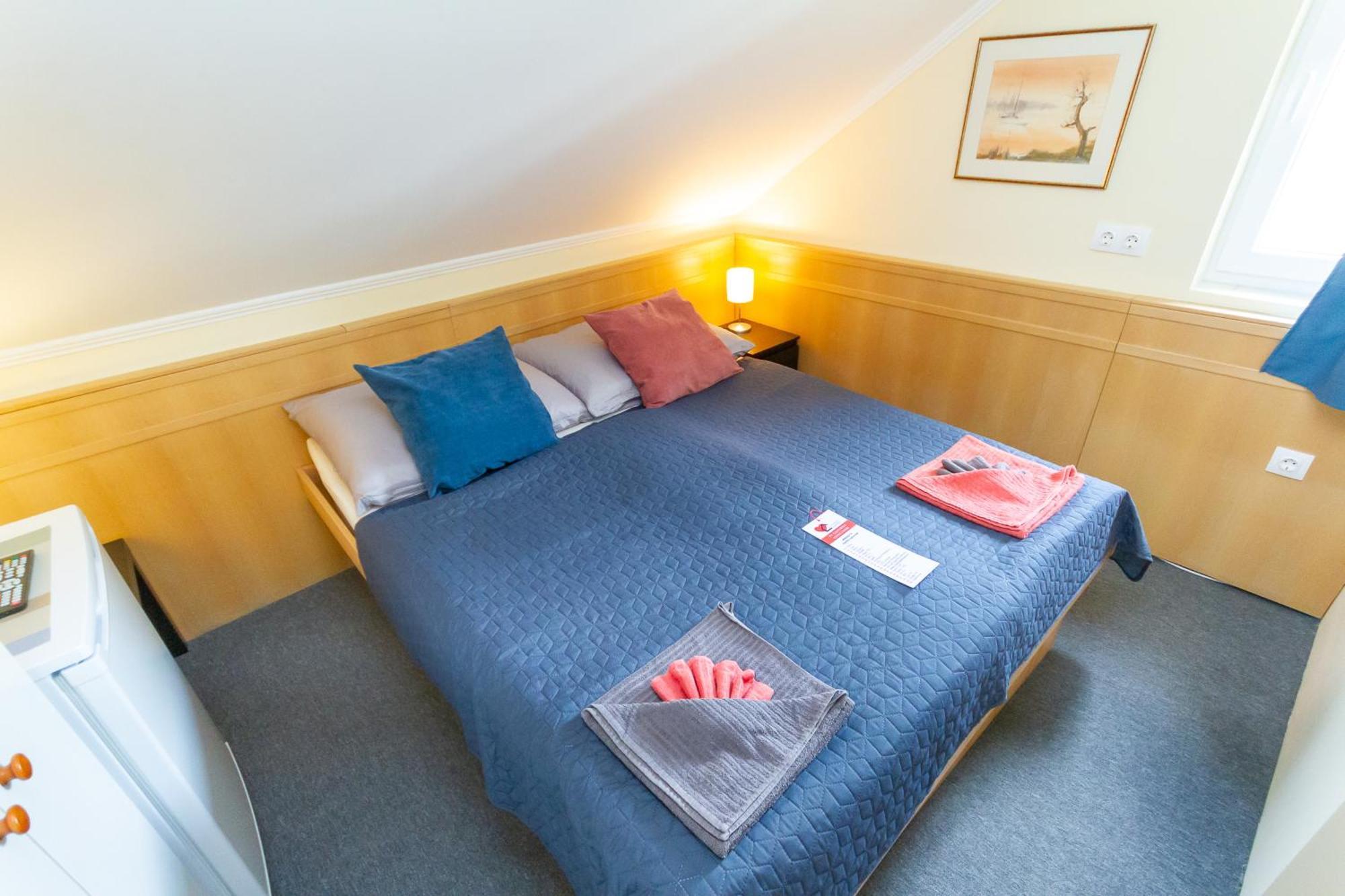 Kati P Vendeghaz Apartment Сиофок Екстериор снимка