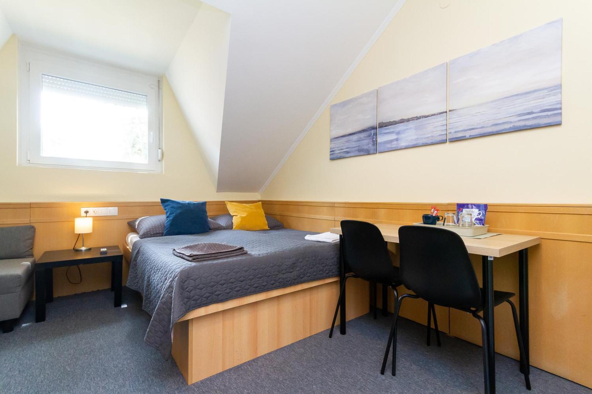 Kati P Vendeghaz Apartment Сиофок Екстериор снимка