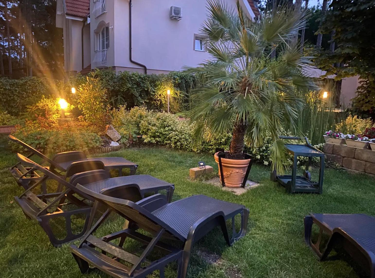 Kati P Vendeghaz Apartment Сиофок Екстериор снимка