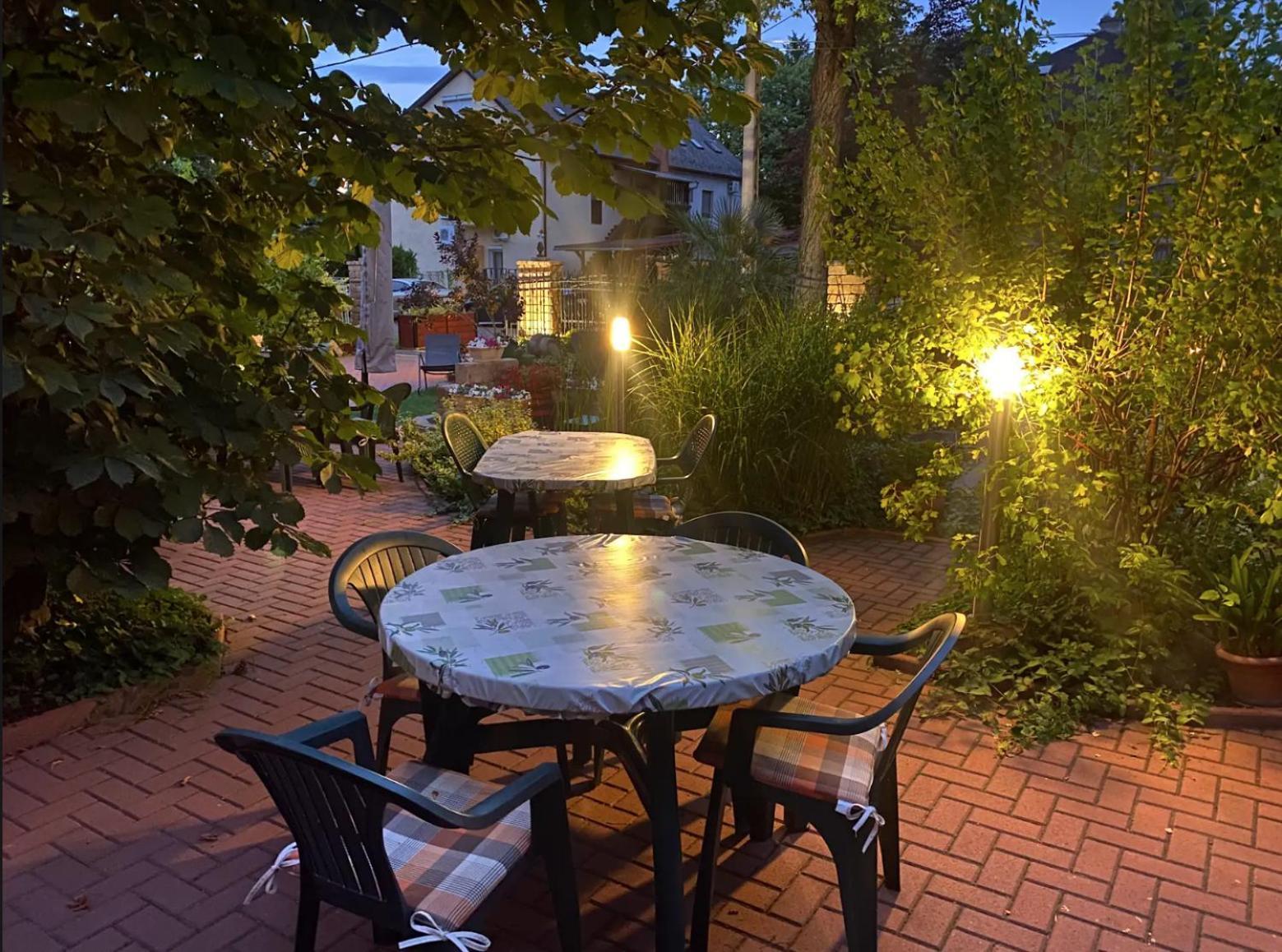 Kati P Vendeghaz Apartment Сиофок Екстериор снимка